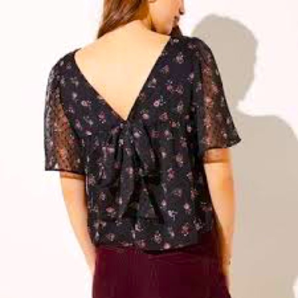 LOFT. Lightweight. Sheer sleeves & deep v back ends w/ cute bow tie